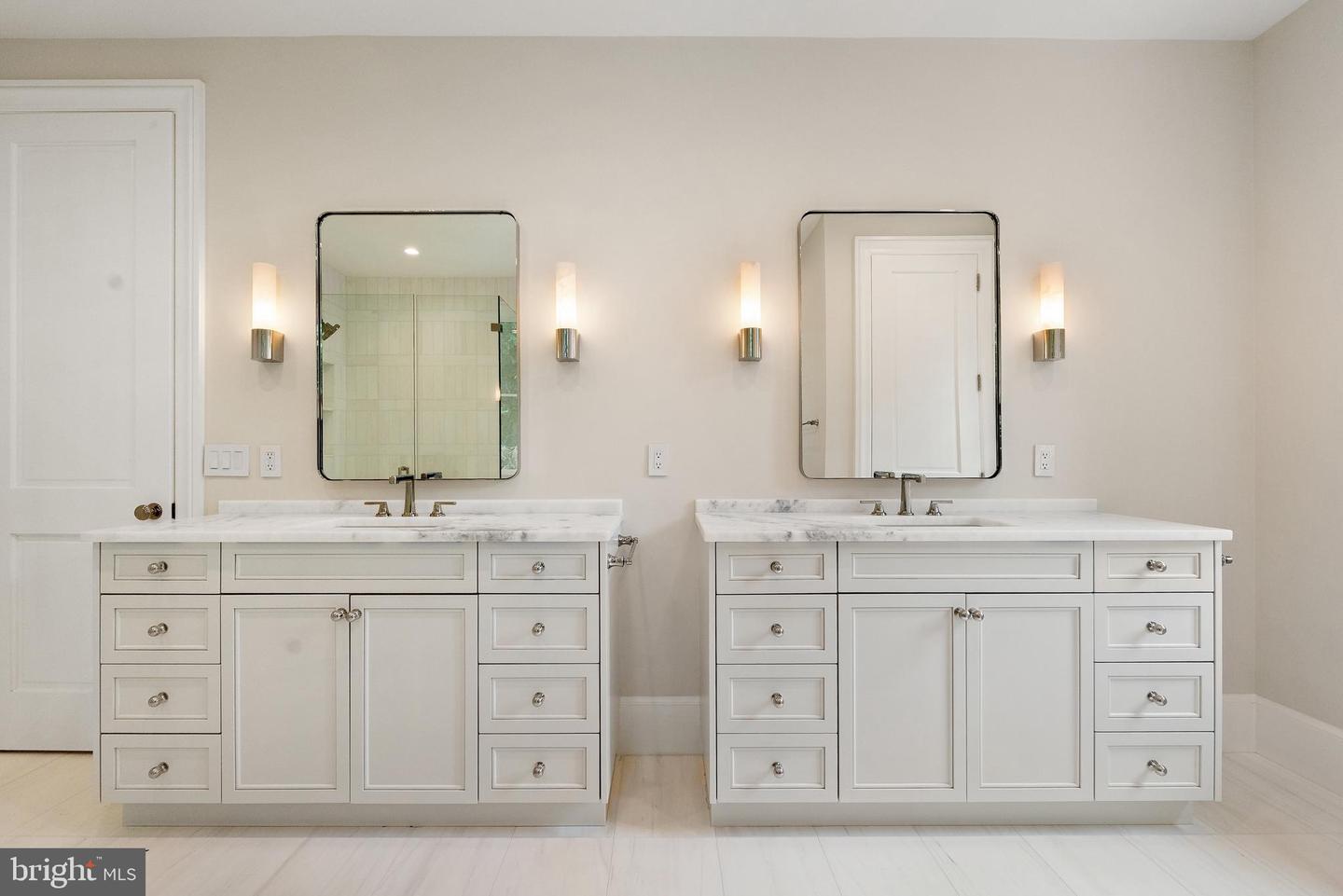 4905 VAN NESS ST NW, WASHINGTON, District Of Columbia 20016, 5 Bedrooms Bedrooms, ,5 BathroomsBathrooms,Residential,For sale,4905 VAN NESS ST NW,DCDC2201834 MLS # DCDC2201834