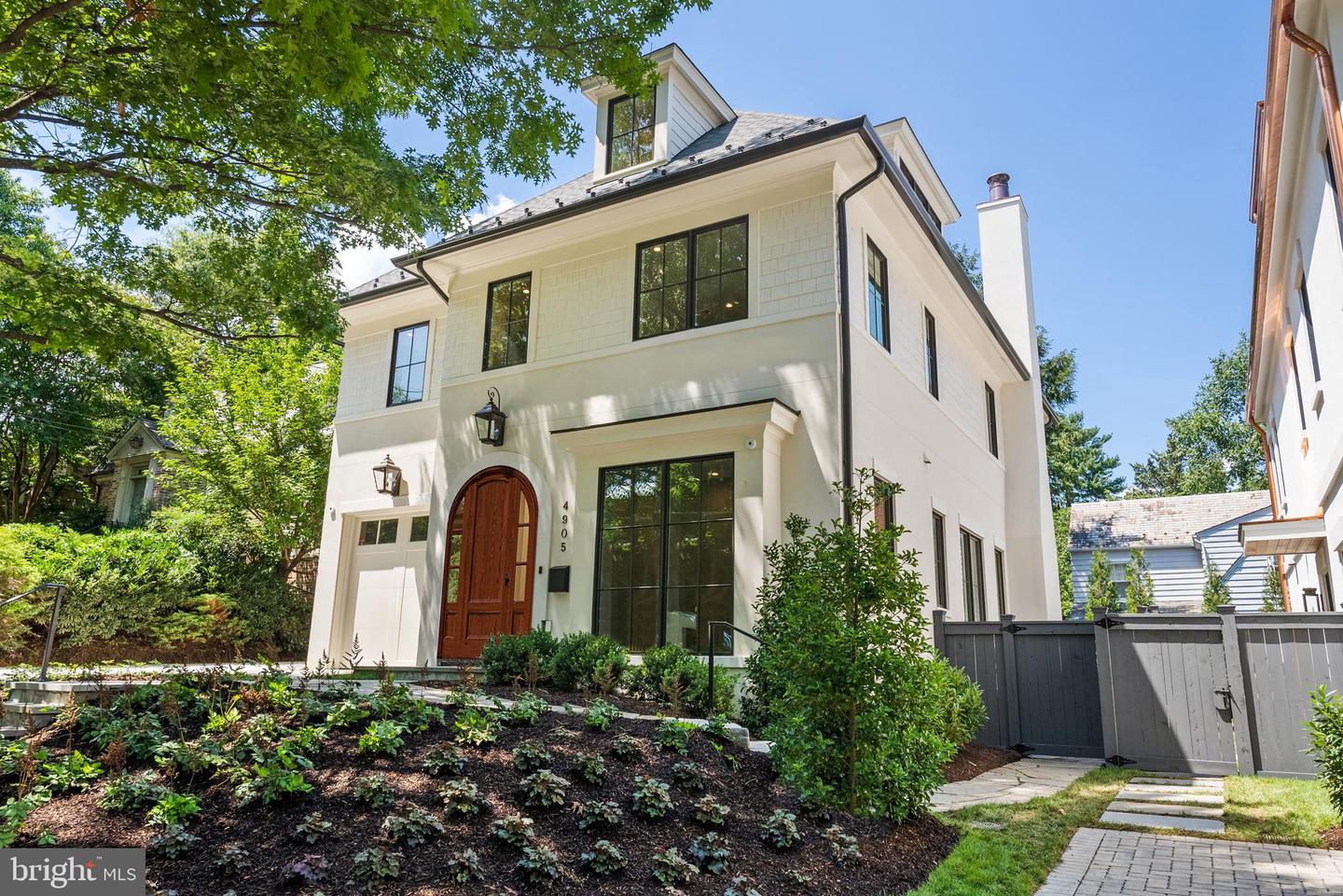 4905 VAN NESS ST NW, WASHINGTON, District Of Columbia 20016, 5 Bedrooms Bedrooms, ,5 BathroomsBathrooms,Residential,For sale,4905 VAN NESS ST NW,DCDC2201834 MLS # DCDC2201834