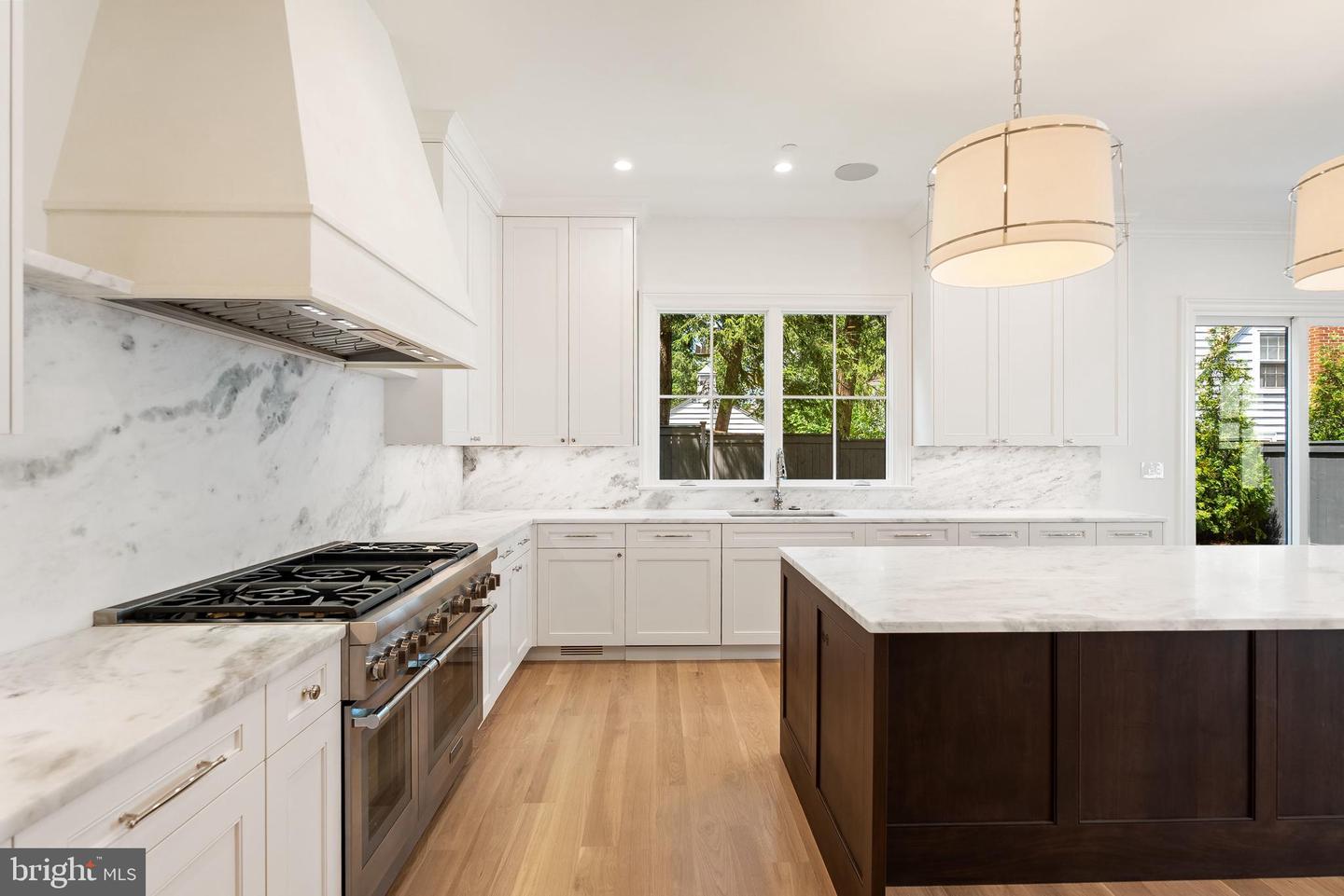 4905 VAN NESS ST NW, WASHINGTON, District Of Columbia 20016, 5 Bedrooms Bedrooms, ,5 BathroomsBathrooms,Residential,For sale,4905 VAN NESS ST NW,DCDC2201834 MLS # DCDC2201834