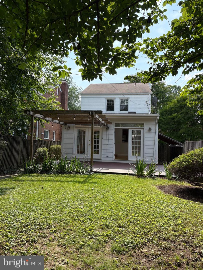 5323 42ND ST NW, WASHINGTON, District Of Columbia 20015, 4 Bedrooms Bedrooms, ,2 BathroomsBathrooms,Residential,For sale,5323 42ND ST NW,DCDC2203010 MLS # DCDC2203010