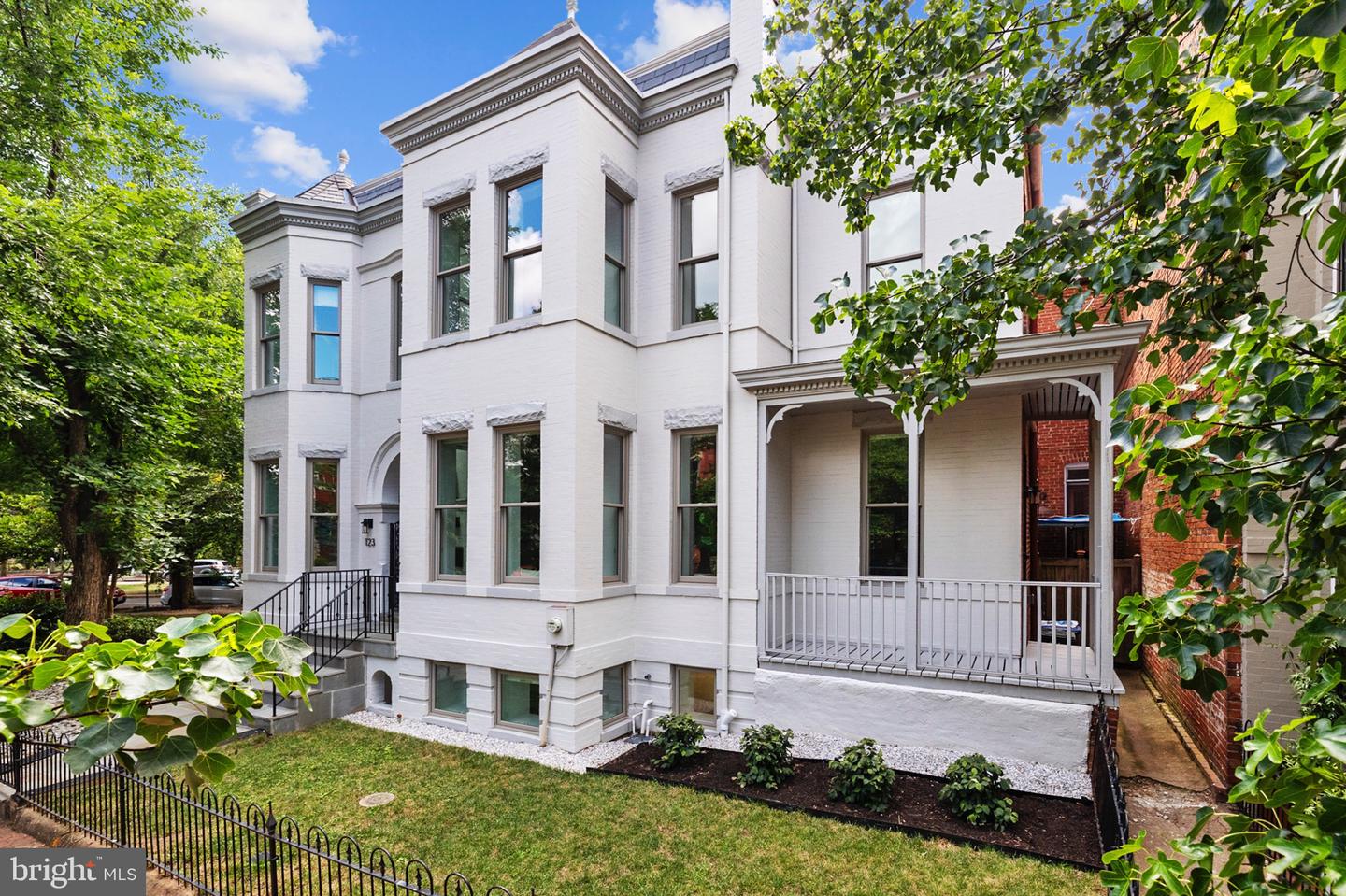 123 13TH ST SE, WASHINGTON, District Of Columbia 20003, 4 Bedrooms Bedrooms, ,3 BathroomsBathrooms,Residential,For sale,123 13TH ST SE,DCDC2203684 MLS # DCDC2203684