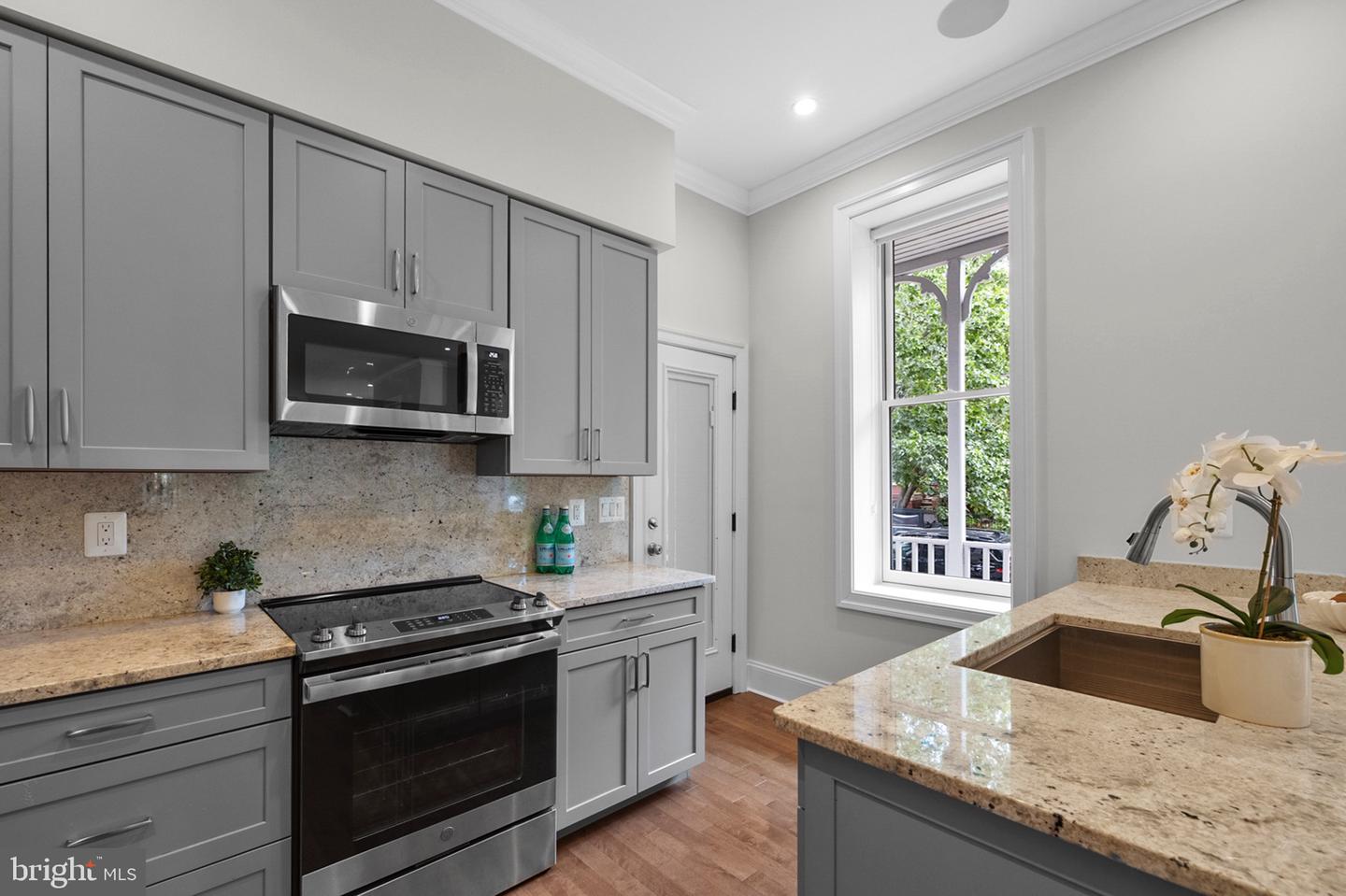 123 13TH ST SE, WASHINGTON, District Of Columbia 20003, 4 Bedrooms Bedrooms, ,3 BathroomsBathrooms,Residential,For sale,123 13TH ST SE,DCDC2203684 MLS # DCDC2203684