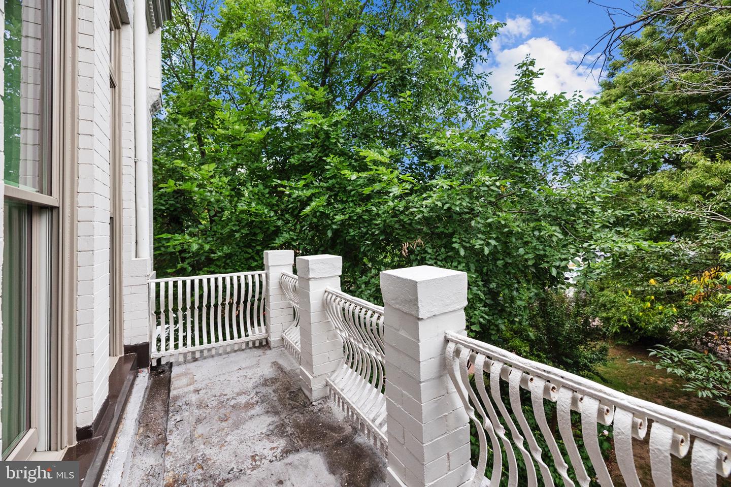 123 13TH ST SE, WASHINGTON, District Of Columbia 20003, 4 Bedrooms Bedrooms, ,3 BathroomsBathrooms,Residential,For sale,123 13TH ST SE,DCDC2203684 MLS # DCDC2203684