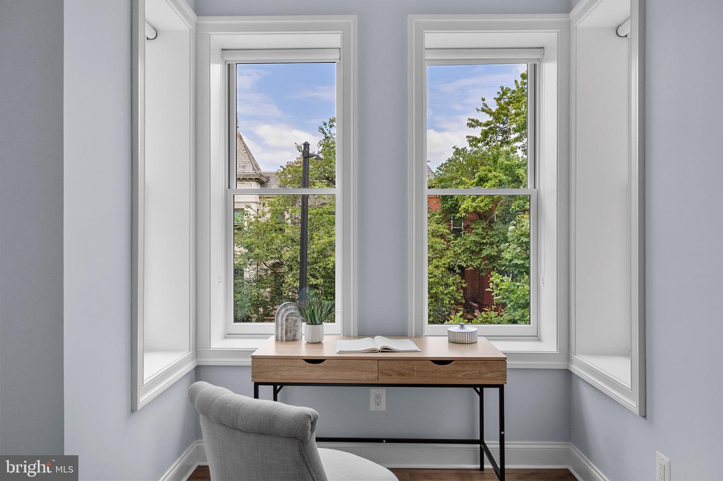 123 13TH ST SE, WASHINGTON, District Of Columbia 20003, 4 Bedrooms Bedrooms, ,3 BathroomsBathrooms,Residential,For sale,123 13TH ST SE,DCDC2203684 MLS # DCDC2203684