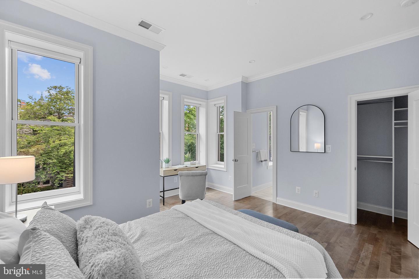123 13TH ST SE, WASHINGTON, District Of Columbia 20003, 4 Bedrooms Bedrooms, ,3 BathroomsBathrooms,Residential,For sale,123 13TH ST SE,DCDC2203684 MLS # DCDC2203684