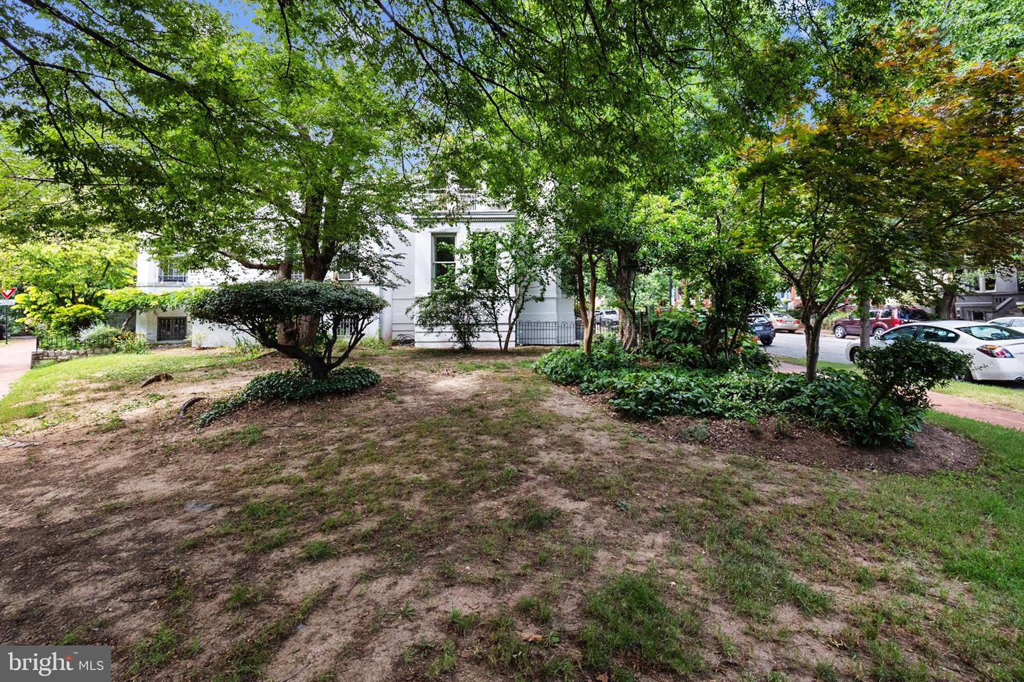 123 13TH ST SE, WASHINGTON, District Of Columbia 20003, 4 Bedrooms Bedrooms, ,3 BathroomsBathrooms,Residential,For sale,123 13TH ST SE,DCDC2203684 MLS # DCDC2203684