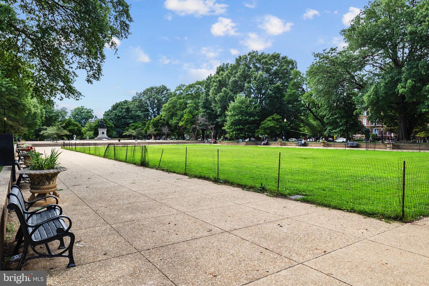 123 13TH ST SE, WASHINGTON, District Of Columbia 20003, 4 Bedrooms Bedrooms, ,3 BathroomsBathrooms,Residential,For sale,123 13TH ST SE,DCDC2203684 MLS # DCDC2203684