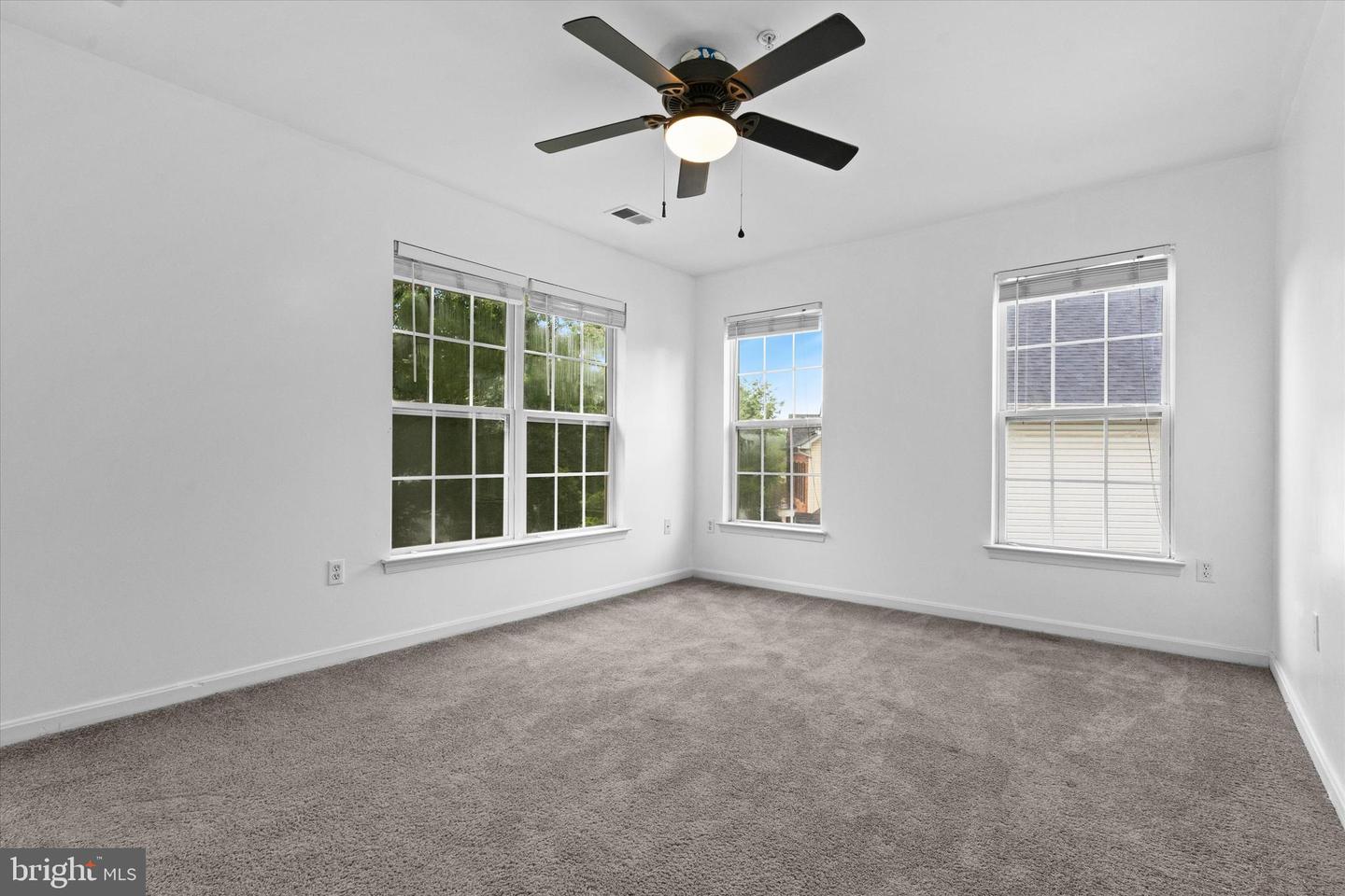 3305 7TH ST SE, WASHINGTON, District Of Columbia 20032, 3 Bedrooms Bedrooms, ,2 BathroomsBathrooms,Residential,For sale,3305 7TH ST SE,DCDC2204518 MLS # DCDC2204518