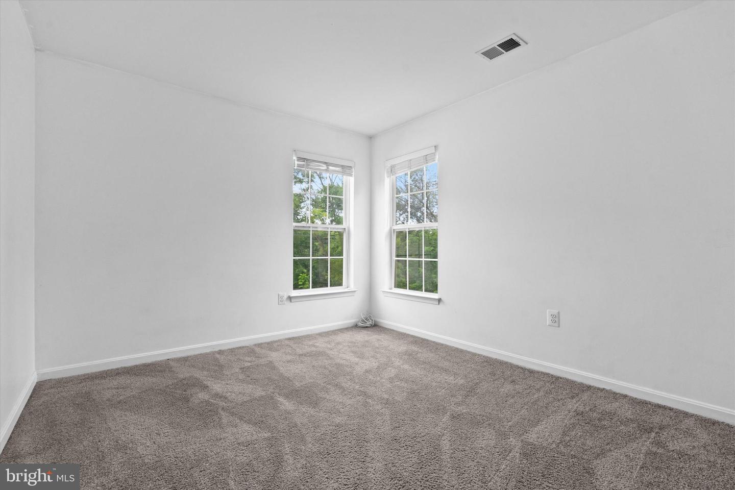 3305 7TH ST SE, WASHINGTON, District Of Columbia 20032, 3 Bedrooms Bedrooms, ,2 BathroomsBathrooms,Residential,For sale,3305 7TH ST SE,DCDC2204518 MLS # DCDC2204518