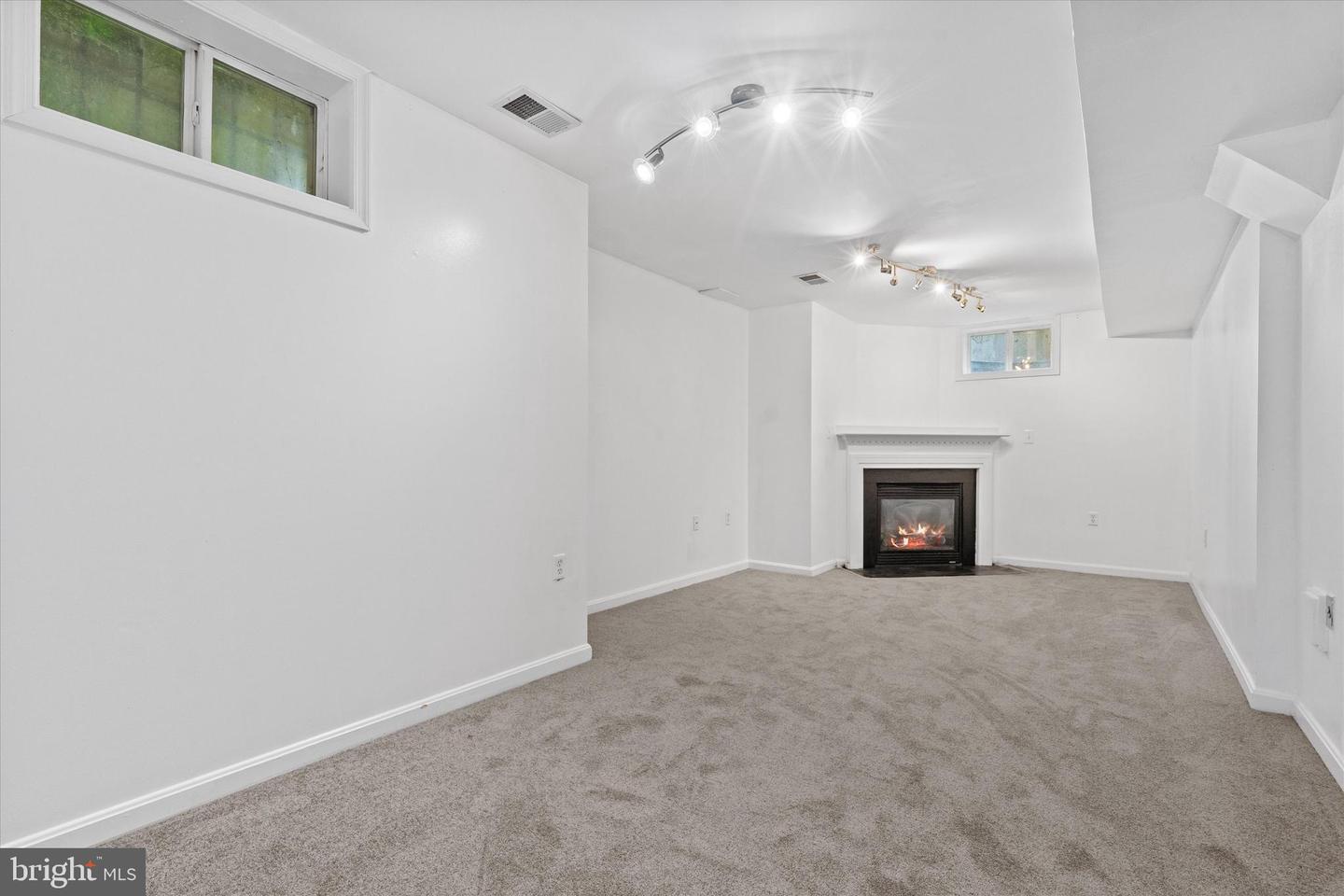 3305 7TH ST SE, WASHINGTON, District Of Columbia 20032, 3 Bedrooms Bedrooms, ,2 BathroomsBathrooms,Residential,For sale,3305 7TH ST SE,DCDC2204518 MLS # DCDC2204518