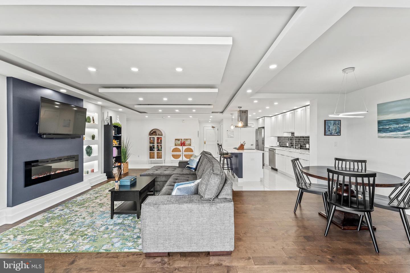 6101 EDSALL RD #1111, ALEXANDRIA, Virginia 22304, 2 Bedrooms Bedrooms, ,2 BathroomsBathrooms,Residential,For sale,6101 EDSALL RD #1111,VAAX2046230 MLS # VAAX2046230