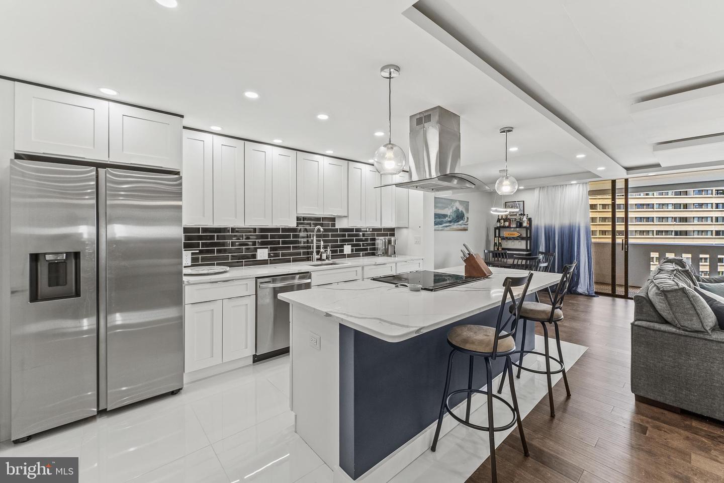 6101 EDSALL RD #1111, ALEXANDRIA, Virginia 22304, 2 Bedrooms Bedrooms, ,2 BathroomsBathrooms,Residential,For sale,6101 EDSALL RD #1111,VAAX2046230 MLS # VAAX2046230