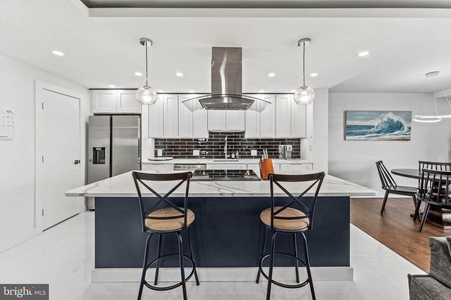 6101 EDSALL RD #1111, ALEXANDRIA, Virginia 22304, 2 Bedrooms Bedrooms, ,2 BathroomsBathrooms,Residential,For sale,6101 EDSALL RD #1111,VAAX2046230 MLS # VAAX2046230