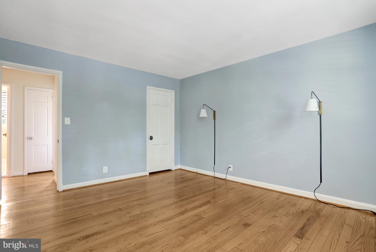 4725 31ST ST S, ARLINGTON, Virginia 22206, 2 Bedrooms Bedrooms, ,2 BathroomsBathrooms,Residential,For sale,4725 31ST ST S,VAAR2059090 MLS # VAAR2059090