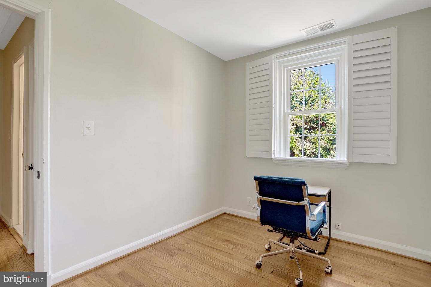 4725 31ST ST S, ARLINGTON, Virginia 22206, 2 Bedrooms Bedrooms, ,2 BathroomsBathrooms,Residential,For sale,4725 31ST ST S,VAAR2059090 MLS # VAAR2059090