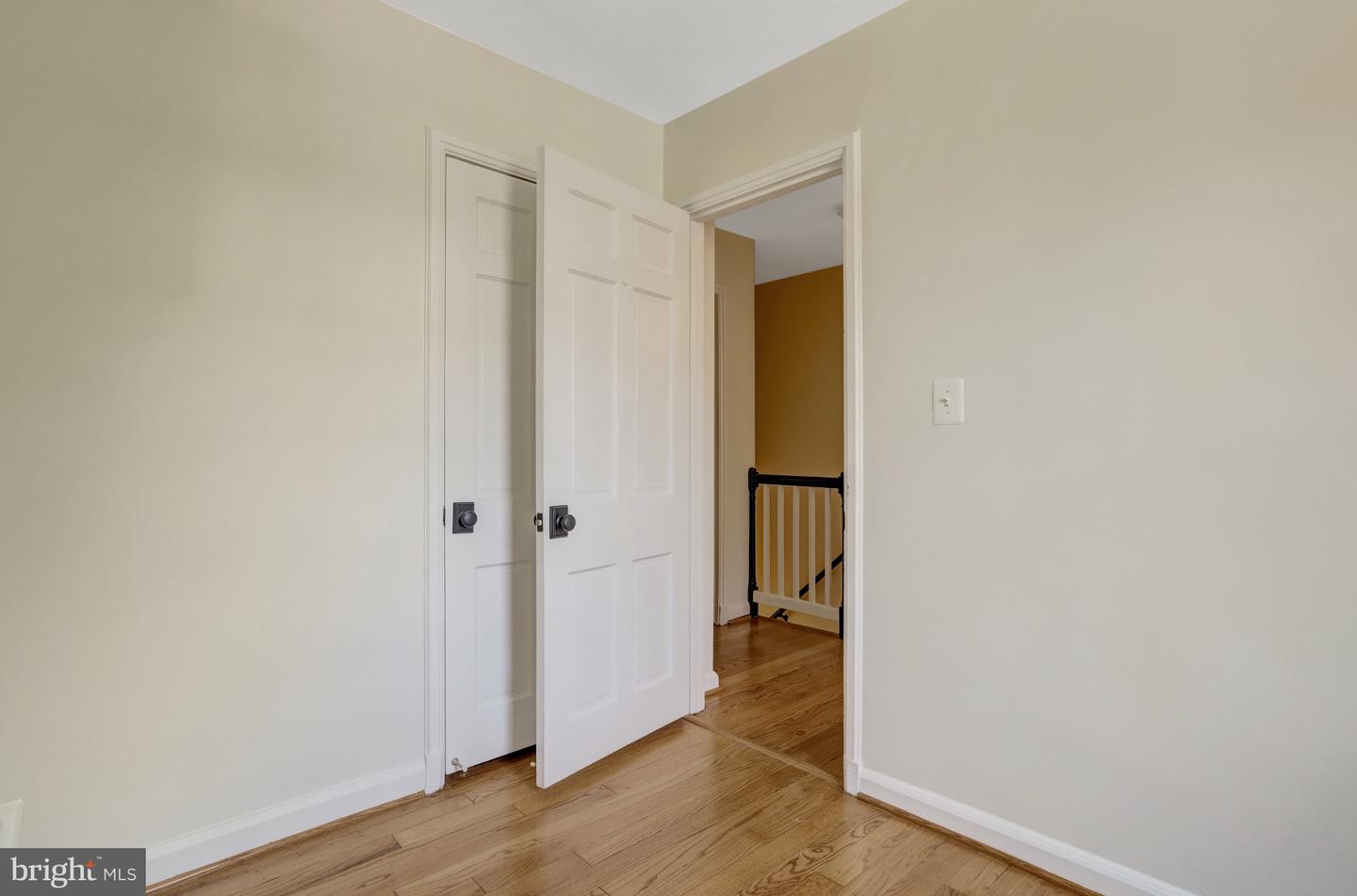 4725 31ST ST S, ARLINGTON, Virginia 22206, 2 Bedrooms Bedrooms, ,2 BathroomsBathrooms,Residential,For sale,4725 31ST ST S,VAAR2059090 MLS # VAAR2059090
