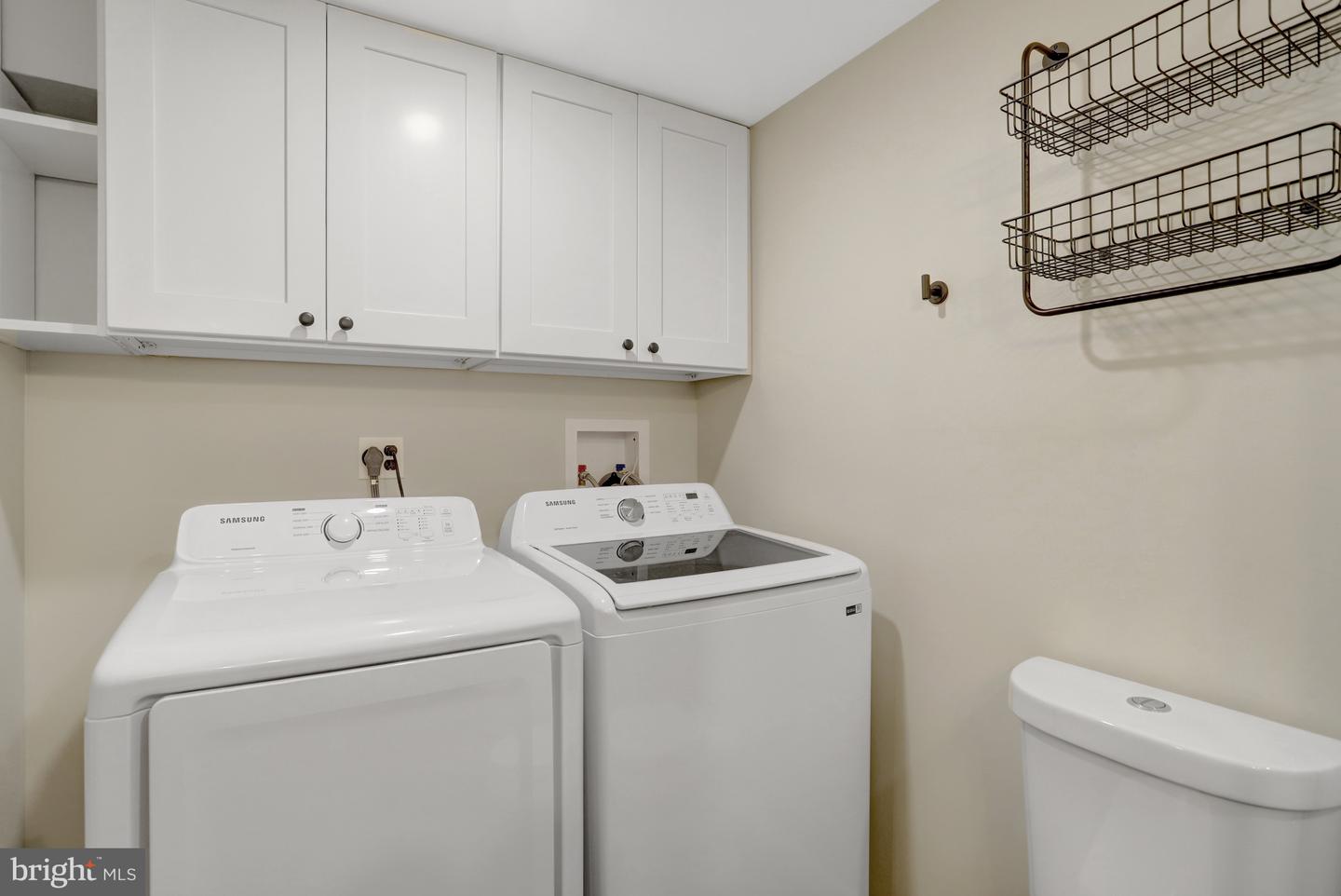 4725 31ST ST S, ARLINGTON, Virginia 22206, 2 Bedrooms Bedrooms, ,2 BathroomsBathrooms,Residential,For sale,4725 31ST ST S,VAAR2059090 MLS # VAAR2059090