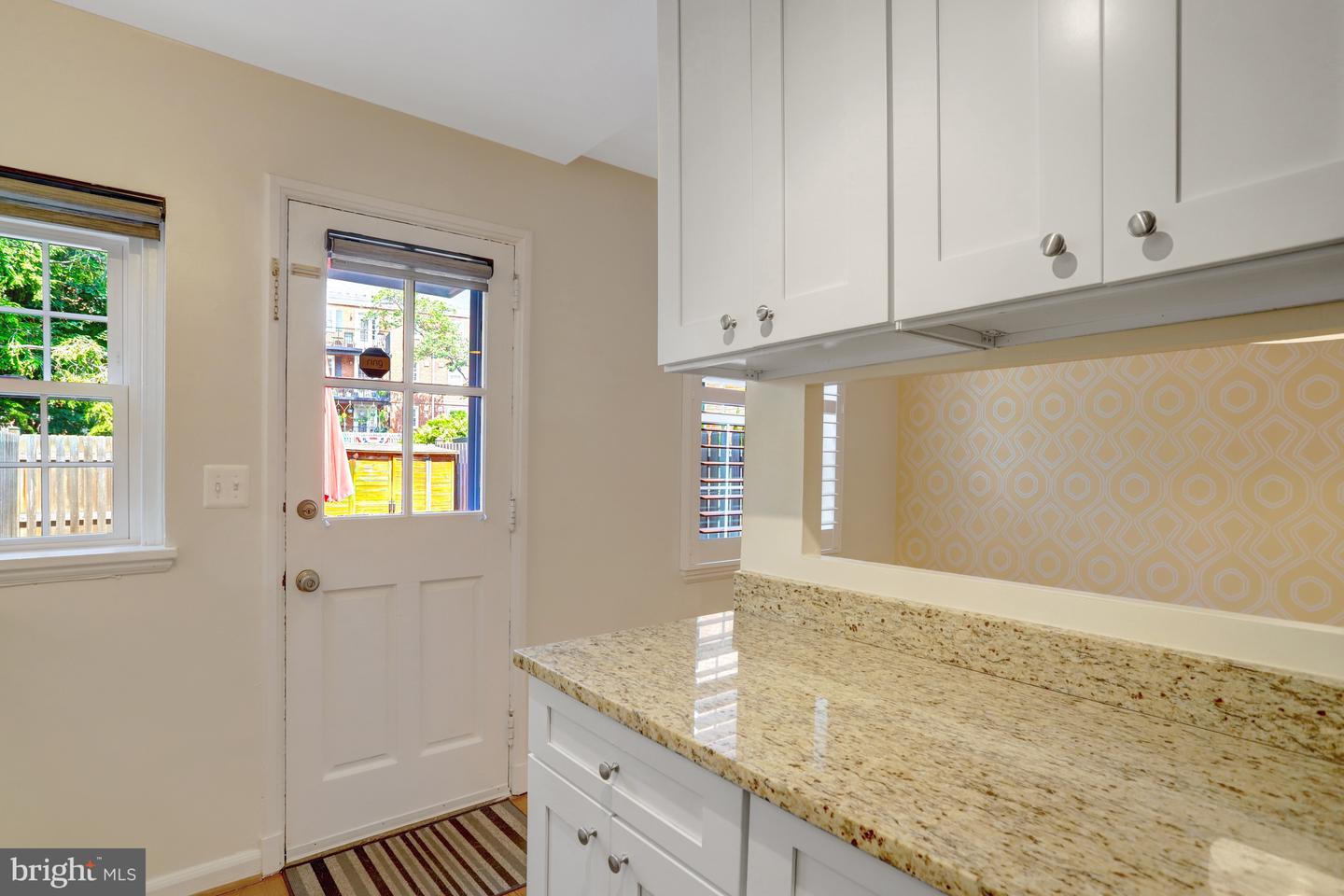 4725 31ST ST S, ARLINGTON, Virginia 22206, 2 Bedrooms Bedrooms, ,2 BathroomsBathrooms,Residential,For sale,4725 31ST ST S,VAAR2059090 MLS # VAAR2059090