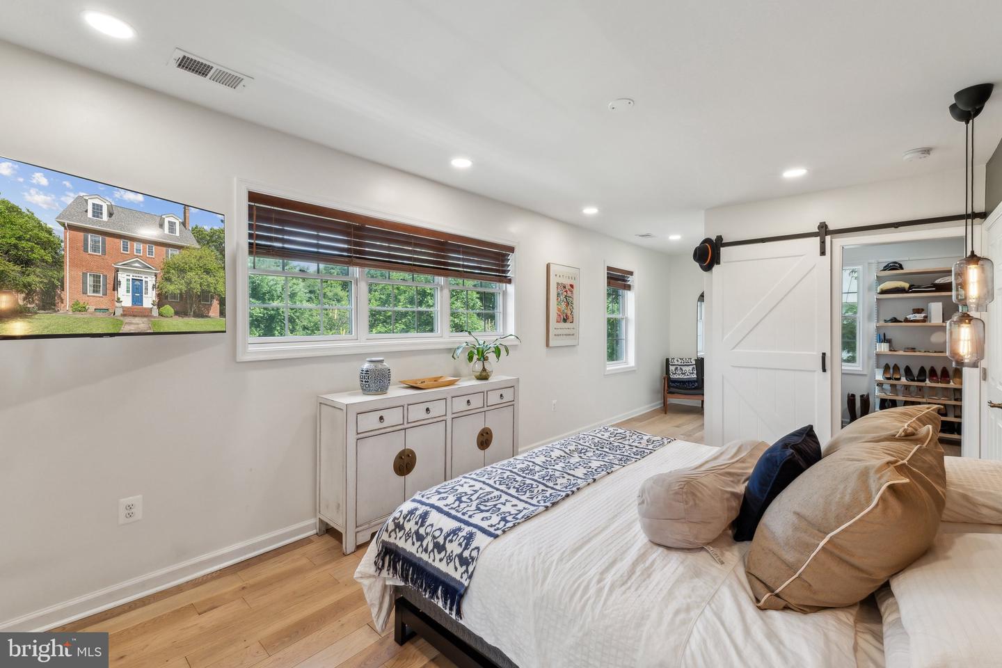 7401 BLAIR RD NW, WASHINGTON, District Of Columbia 20012, 6 Bedrooms Bedrooms, ,3 BathroomsBathrooms,Residential,For sale,7401 BLAIR RD NW,DCDC2205596 MLS # DCDC2205596