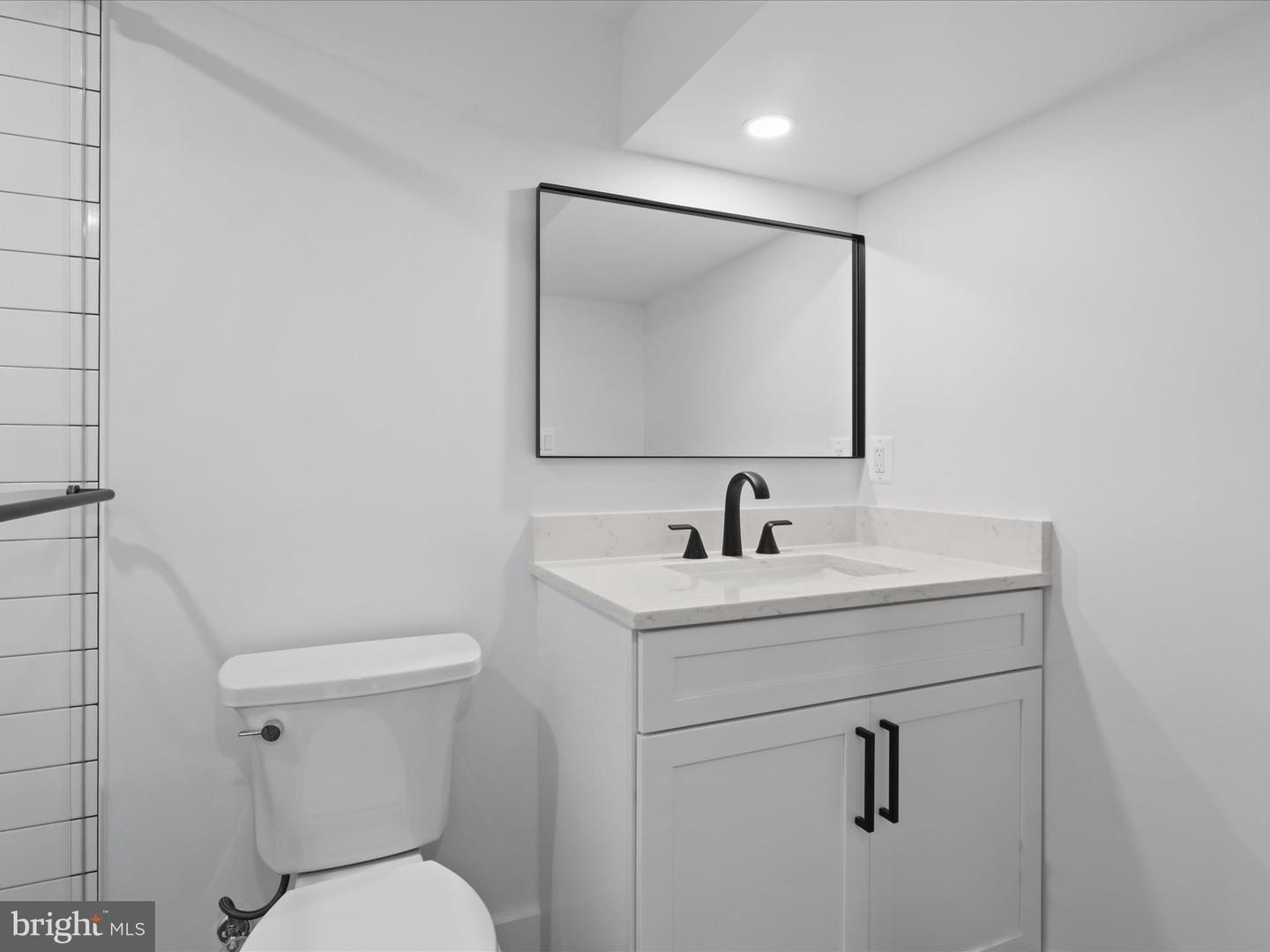 2520 N VERNON ST N, ARLINGTON, Virginia 22207, 5 Bedrooms Bedrooms, ,4 BathroomsBathrooms,Residential,For sale,2520 N VERNON ST N,VAAR2059182 MLS # VAAR2059182