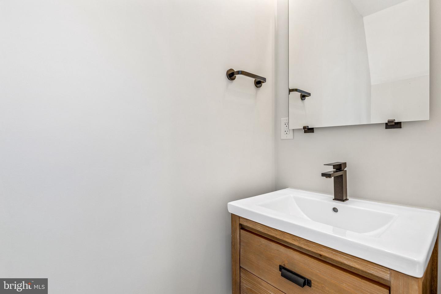 3525 16TH ST NW, WASHINGTON, District Of Columbia 20010, 4 Bedrooms Bedrooms, ,3 BathroomsBathrooms,Residential,For sale,3525 16TH ST NW,DCDC2205676 MLS # DCDC2205676