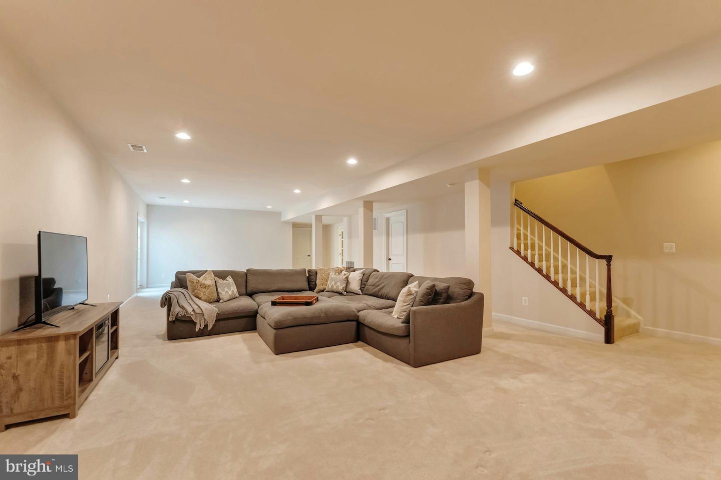 44306 KENTMERE CT, ASHBURN, Virginia 20147, 5 Bedrooms Bedrooms, ,5 BathroomsBathrooms,Residential,For sale,44306 KENTMERE CT,VALO2099662 MLS # VALO2099662