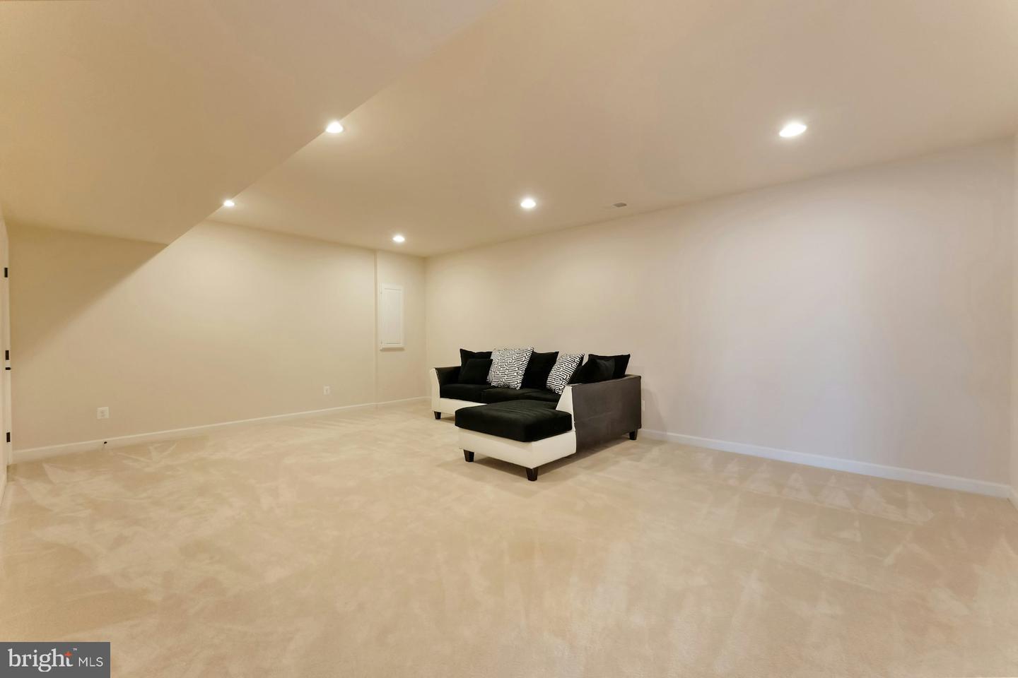 44306 KENTMERE CT, ASHBURN, Virginia 20147, 5 Bedrooms Bedrooms, ,5 BathroomsBathrooms,Residential,For sale,44306 KENTMERE CT,VALO2099662 MLS # VALO2099662