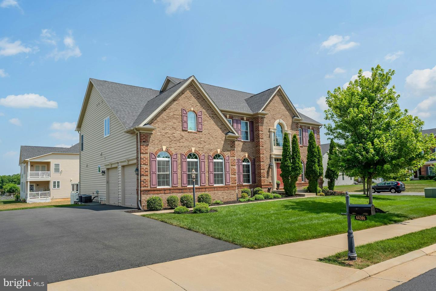 44306 KENTMERE CT, ASHBURN, Virginia 20147, 5 Bedrooms Bedrooms, ,5 BathroomsBathrooms,Residential,For sale,44306 KENTMERE CT,VALO2099662 MLS # VALO2099662