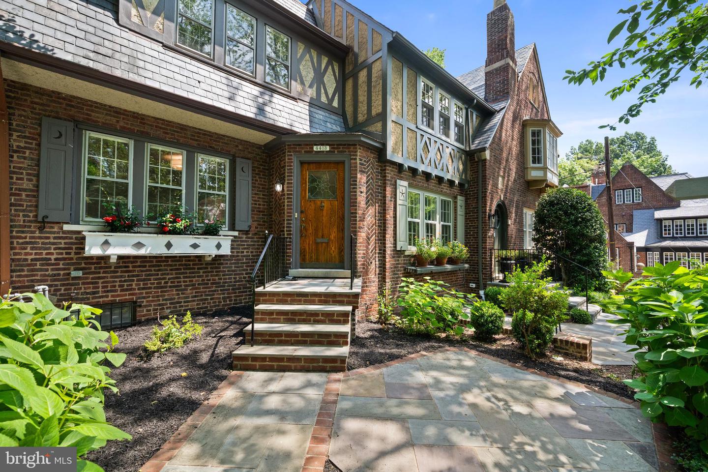 4413 Q ST NW, WASHINGTON, District Of Columbia 20007, 3 Bedrooms Bedrooms, ,3 BathroomsBathrooms,Residential,For sale,4413 Q ST NW,DCDC2205990 MLS # DCDC2205990