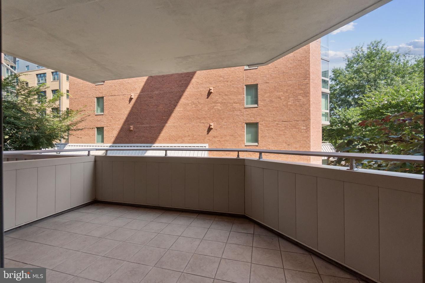 1001 N VERMONT ST #212, ARLINGTON, Virginia 22201, 1 Bedroom Bedrooms, ,1 BathroomBathrooms,Residential,For sale,1001 N VERMONT ST #212,VAAR2059408 MLS # VAAR2059408