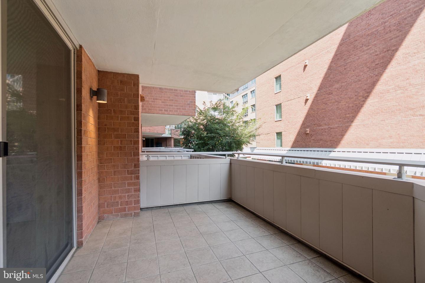 1001 N VERMONT ST #212, ARLINGTON, Virginia 22201, 1 Bedroom Bedrooms, ,1 BathroomBathrooms,Residential,For sale,1001 N VERMONT ST #212,VAAR2059408 MLS # VAAR2059408
