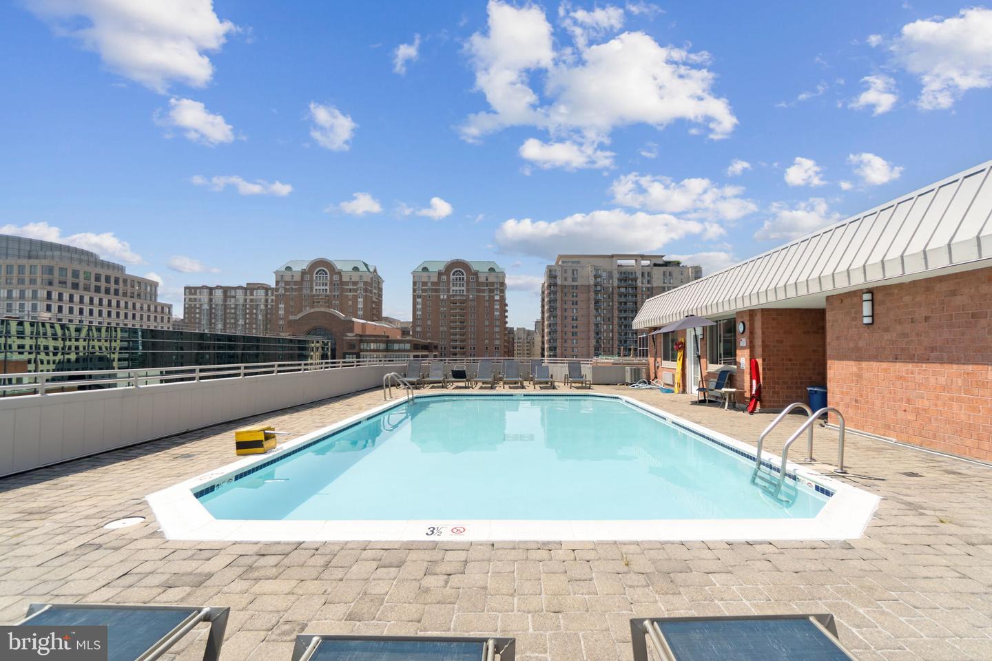 1001 N VERMONT ST #212, ARLINGTON, Virginia 22201, 1 Bedroom Bedrooms, ,1 BathroomBathrooms,Residential,For sale,1001 N VERMONT ST #212,VAAR2059408 MLS # VAAR2059408