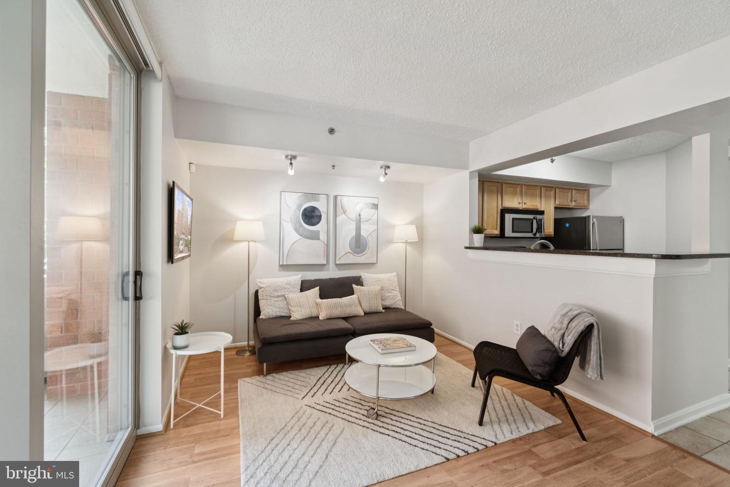 1001 N VERMONT ST #212, ARLINGTON, Virginia 22201, 1 Bedroom Bedrooms, ,1 BathroomBathrooms,Residential,For sale,1001 N VERMONT ST #212,VAAR2059408 MLS # VAAR2059408