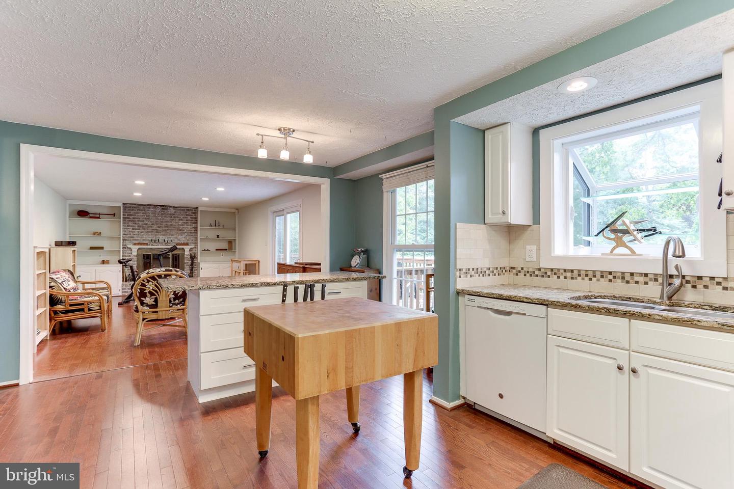 15715 BUCK LN, DUMFRIES, Virginia 22025, 5 Bedrooms Bedrooms, ,3 BathroomsBathrooms,Residential,For sale,15715 BUCK LN,VAPW2098038 MLS # VAPW2098038