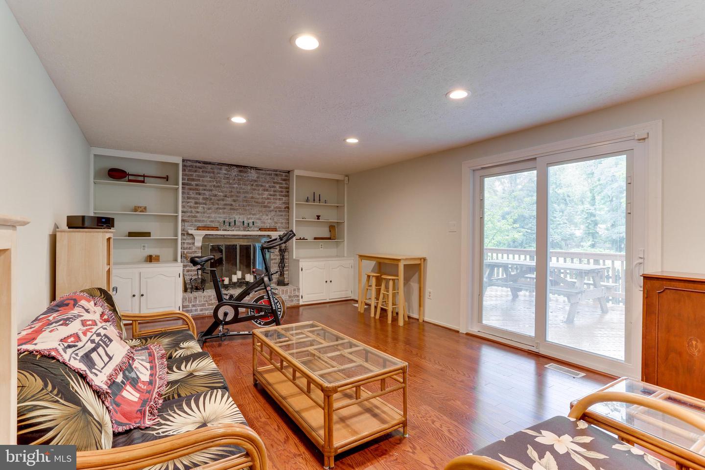 15715 BUCK LN, DUMFRIES, Virginia 22025, 5 Bedrooms Bedrooms, ,3 BathroomsBathrooms,Residential,For sale,15715 BUCK LN,VAPW2098038 MLS # VAPW2098038