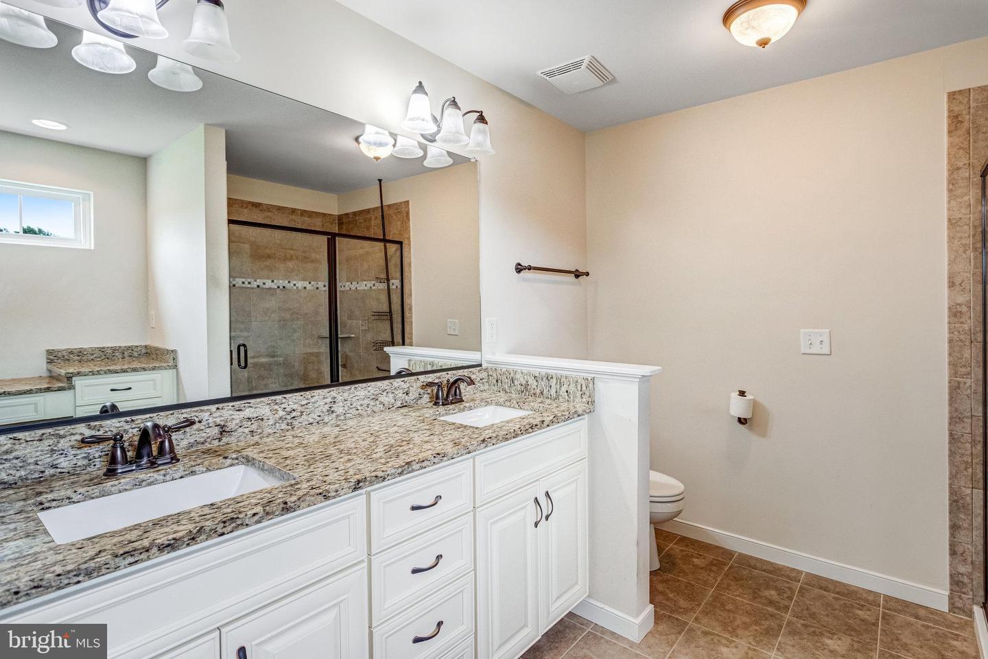 5 CHET ATKINS CT, FREDERICKSBURG, Virginia 22405, 5 Bedrooms Bedrooms, ,3 BathroomsBathrooms,Residential,For sale,5 CHET ATKINS CT,VAST2040346 MLS # VAST2040346