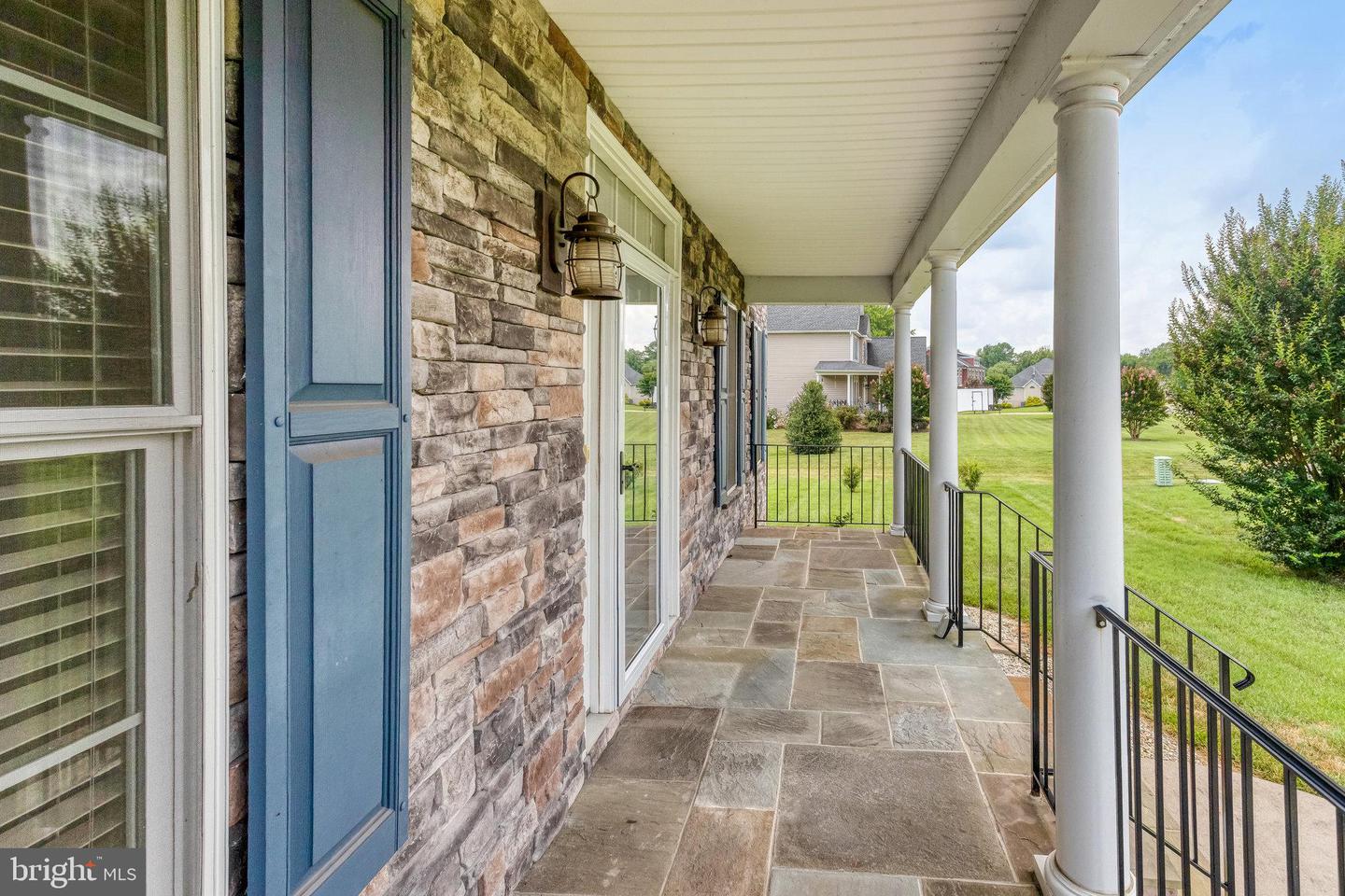 5 CHET ATKINS CT, FREDERICKSBURG, Virginia 22405, 5 Bedrooms Bedrooms, ,3 BathroomsBathrooms,Residential,For sale,5 CHET ATKINS CT,VAST2040346 MLS # VAST2040346