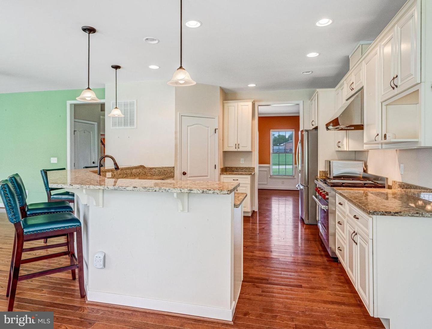 5 CHET ATKINS CT, FREDERICKSBURG, Virginia 22405, 5 Bedrooms Bedrooms, ,3 BathroomsBathrooms,Residential,For sale,5 CHET ATKINS CT,VAST2040346 MLS # VAST2040346