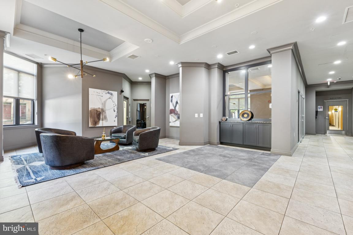 2220 FAIRFAX DR #309, ARLINGTON, Virginia 22201, 1 Bedroom Bedrooms, 4 Rooms Rooms,1 BathroomBathrooms,Residential,For sale,2220 FAIRFAX DR #309,VAAR2060082 MLS # VAAR2060082