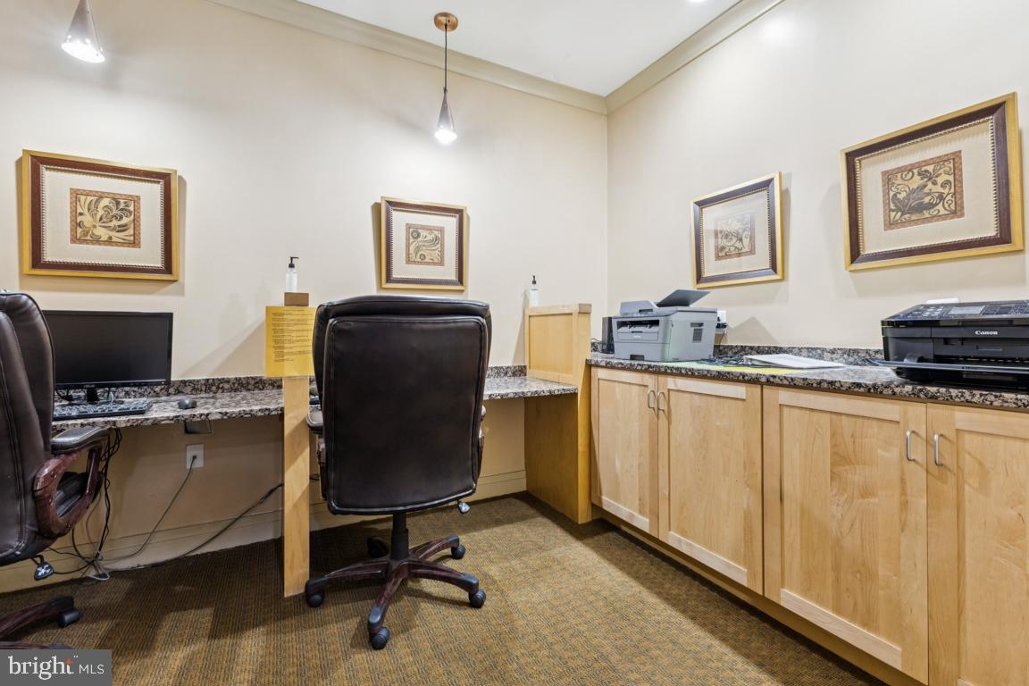 2220 FAIRFAX DR #309, ARLINGTON, Virginia 22201, 1 Bedroom Bedrooms, 4 Rooms Rooms,1 BathroomBathrooms,Residential,For sale,2220 FAIRFAX DR #309,VAAR2060082 MLS # VAAR2060082