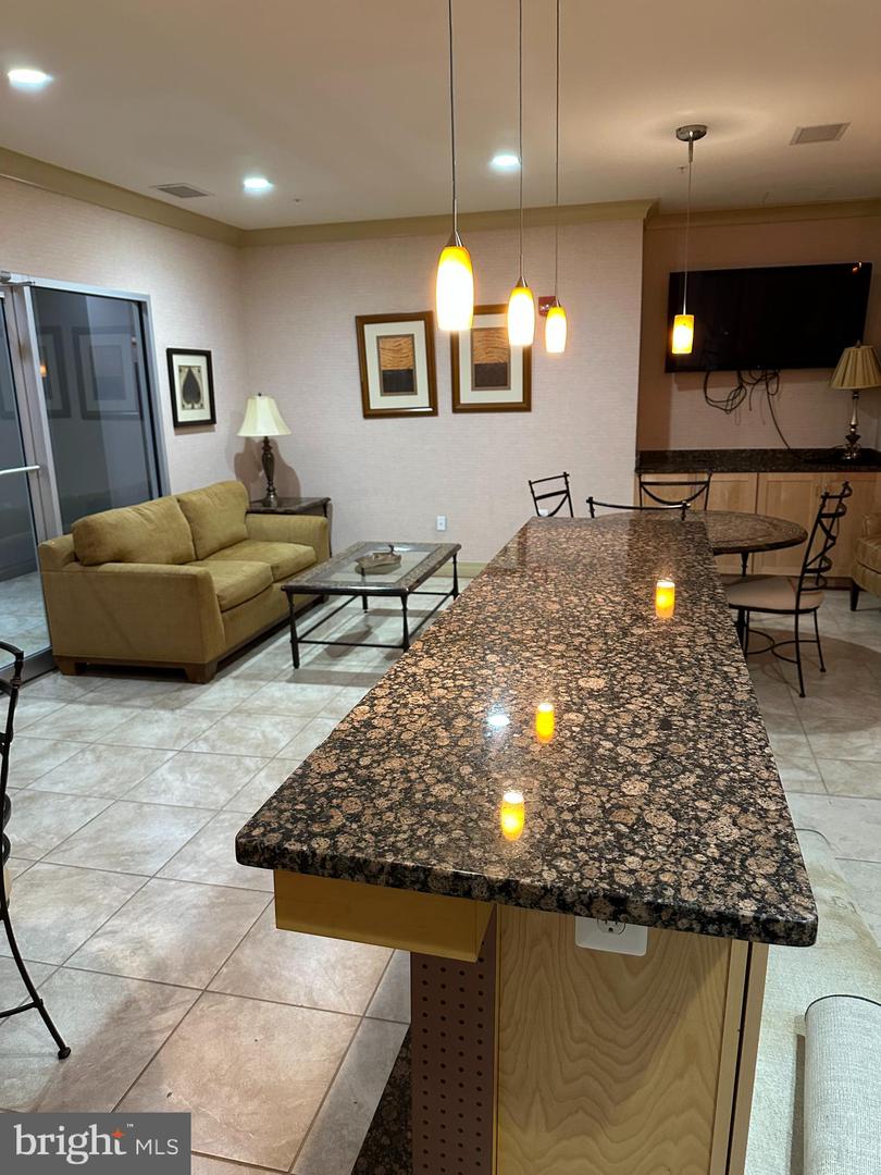 2220 FAIRFAX DR #309, ARLINGTON, Virginia 22201, 1 Bedroom Bedrooms, 4 Rooms Rooms,1 BathroomBathrooms,Residential,For sale,2220 FAIRFAX DR #309,VAAR2060082 MLS # VAAR2060082