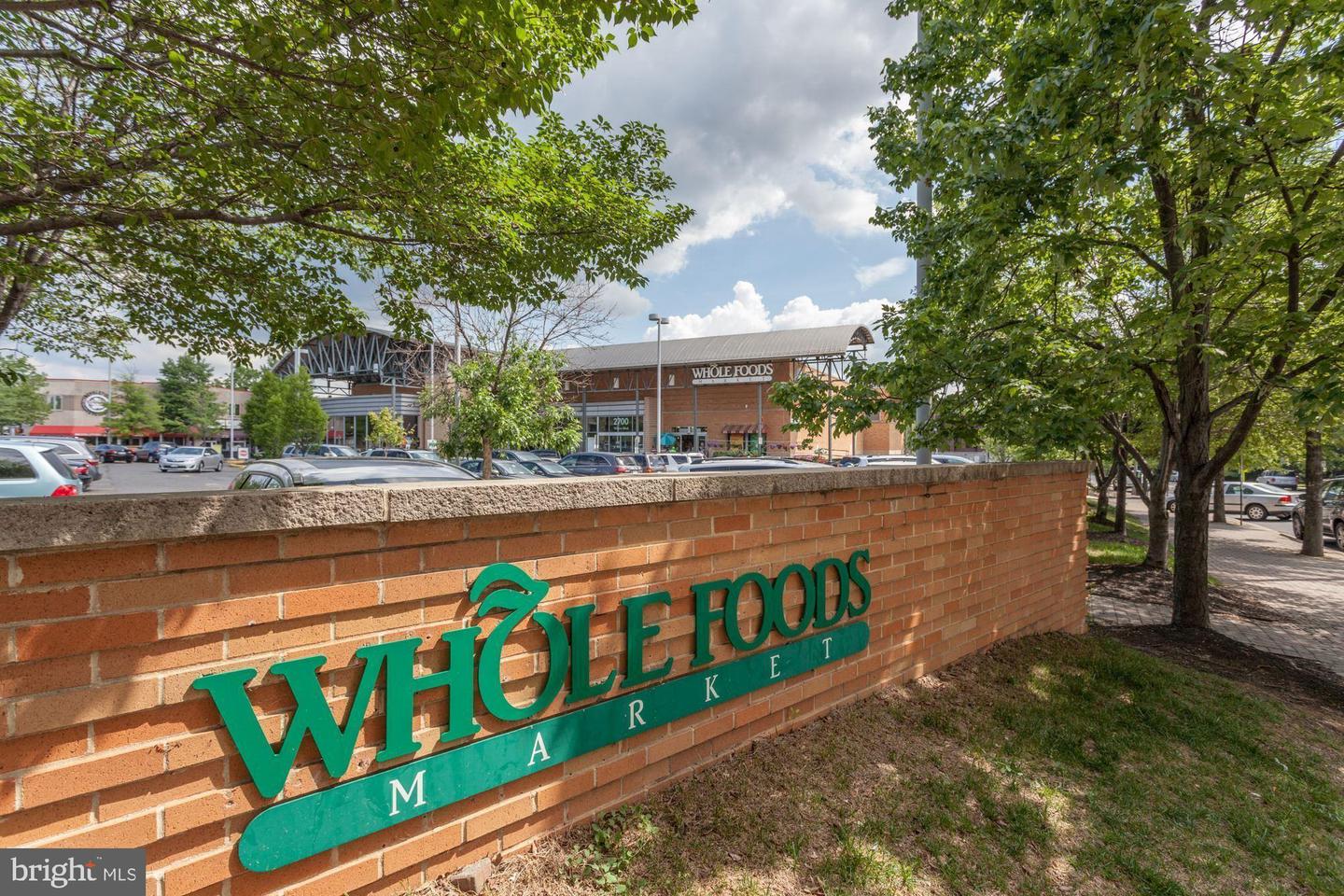 2220 FAIRFAX DR #309, ARLINGTON, Virginia 22201, 1 Bedroom Bedrooms, 4 Rooms Rooms,1 BathroomBathrooms,Residential,For sale,2220 FAIRFAX DR #309,VAAR2060082 MLS # VAAR2060082