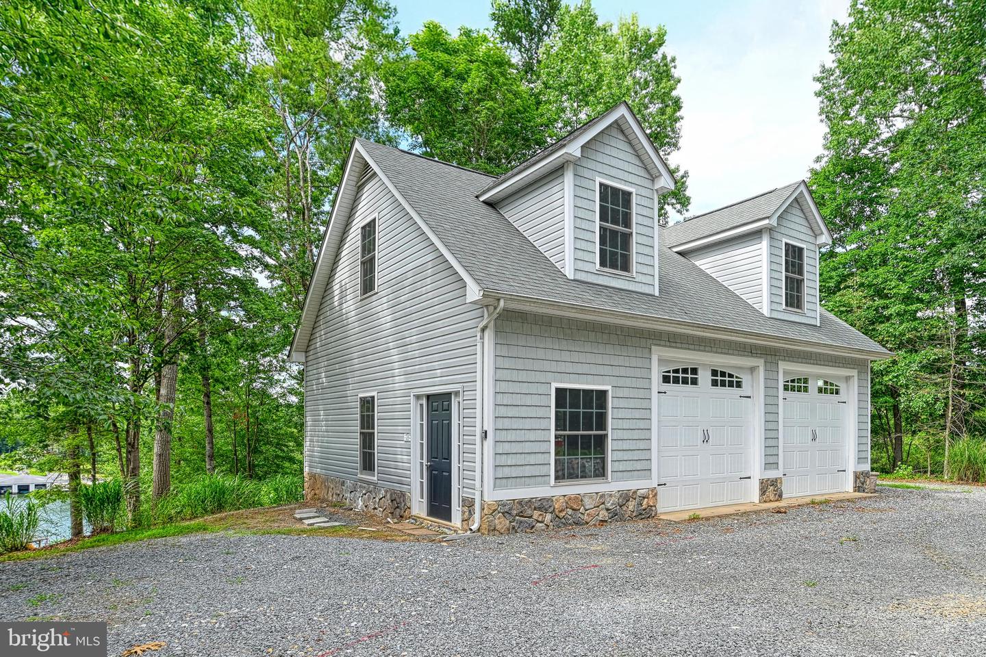 1069 MITCHELL POINT RD, MINERAL, Virginia 23117, 6 Bedrooms Bedrooms, 15 Rooms Rooms,4 BathroomsBathrooms,Residential,For sale,1069 MITCHELL POINT RD,VALA2008204 MLS # VALA2008204