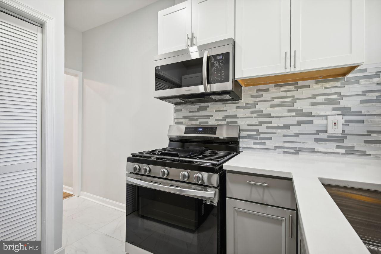 1110 3RD ST NE, WASHINGTON, District Of Columbia 20002, 2 Bedrooms Bedrooms, ,1 BathroomBathrooms,Residential,For sale,1110 3RD ST NE,DCDC2209022 MLS # DCDC2209022