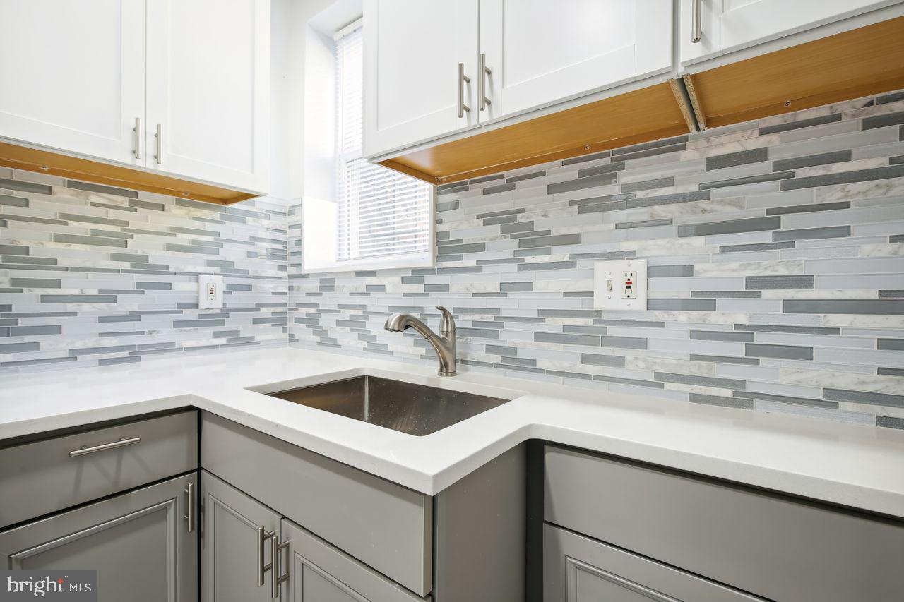 1110 3RD ST NE, WASHINGTON, District Of Columbia 20002, 2 Bedrooms Bedrooms, ,1 BathroomBathrooms,Residential,For sale,1110 3RD ST NE,DCDC2209022 MLS # DCDC2209022