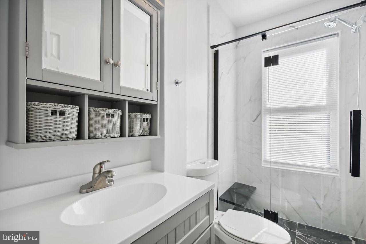 1110 3RD ST NE, WASHINGTON, District Of Columbia 20002, 2 Bedrooms Bedrooms, ,1 BathroomBathrooms,Residential,For sale,1110 3RD ST NE,DCDC2209022 MLS # DCDC2209022