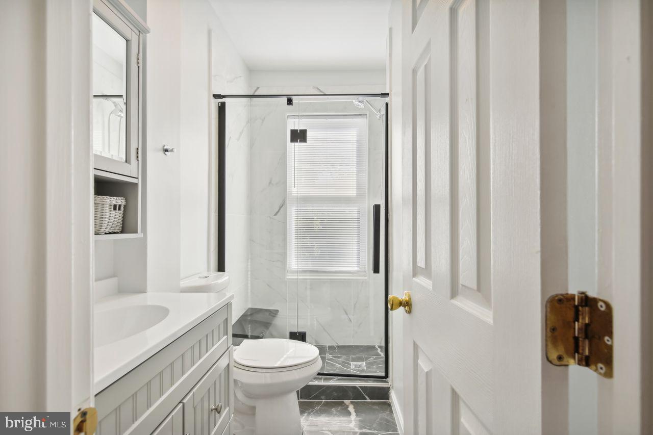 1110 3RD ST NE, WASHINGTON, District Of Columbia 20002, 2 Bedrooms Bedrooms, ,1 BathroomBathrooms,Residential,For sale,1110 3RD ST NE,DCDC2209022 MLS # DCDC2209022
