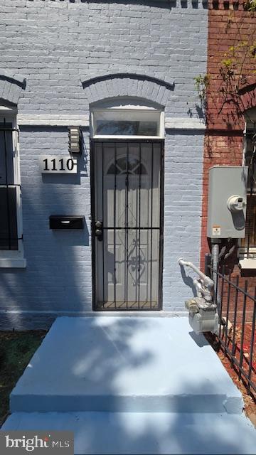 1110 3RD ST NE, WASHINGTON, District Of Columbia 20002, 2 Bedrooms Bedrooms, ,1 BathroomBathrooms,Residential,For sale,1110 3RD ST NE,DCDC2209022 MLS # DCDC2209022