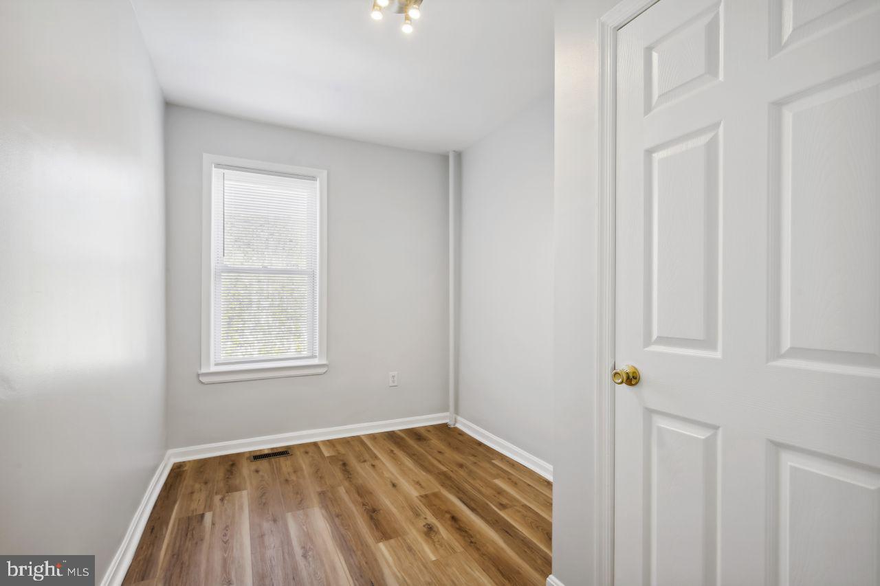 1110 3RD ST NE, WASHINGTON, District Of Columbia 20002, 2 Bedrooms Bedrooms, ,1 BathroomBathrooms,Residential,For sale,1110 3RD ST NE,DCDC2209022 MLS # DCDC2209022