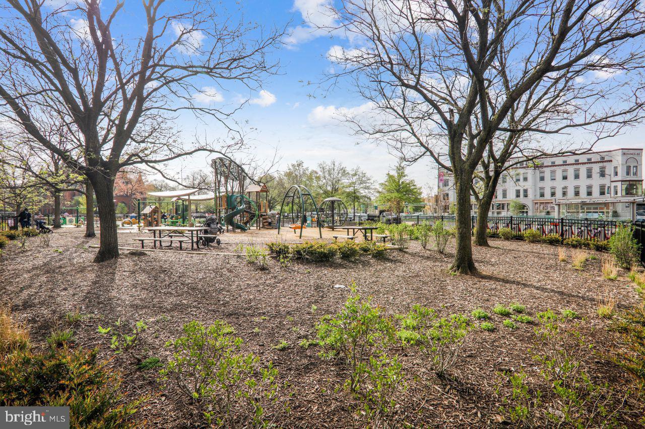1110 3RD ST NE, WASHINGTON, District Of Columbia 20002, 2 Bedrooms Bedrooms, ,1 BathroomBathrooms,Residential,For sale,1110 3RD ST NE,DCDC2209022 MLS # DCDC2209022